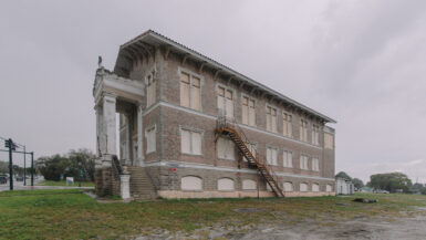 Old St. Anastasia Catholic School | Photo © 2014 www.abandonedfl.com