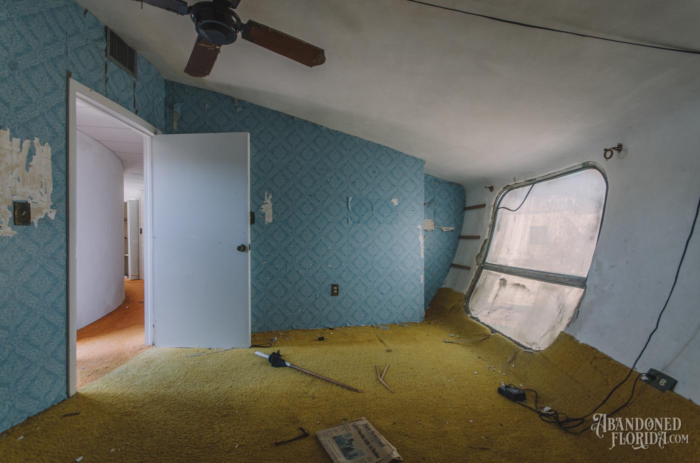 Islamorada UFO House | 40+ Photos | Abandoned Florida