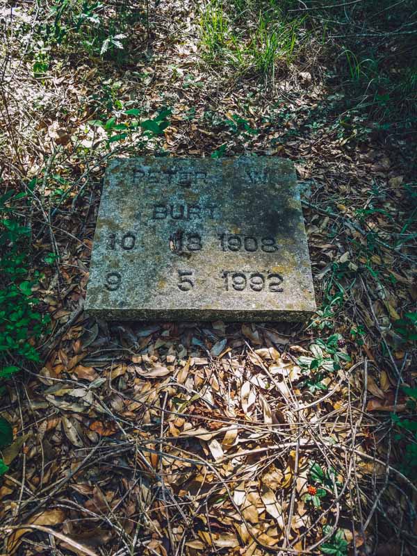 Old Trilby Colored Cemetery | Photo © 2018 Bullet, www.abandonedfl.com