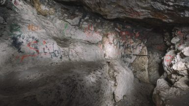 Lundy's Cave | Photo © 2017 Bullet, www.abandonedfl.com