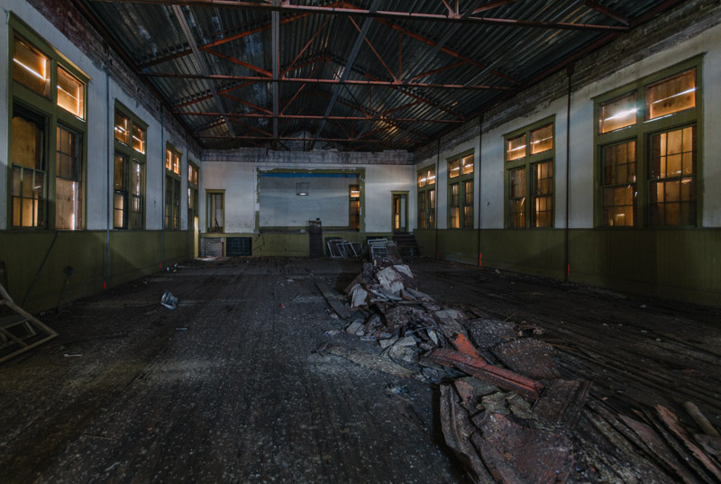 Old St. Anastasia Catholic School | Photo © 2014 Bullet, www.abandonedfl.com