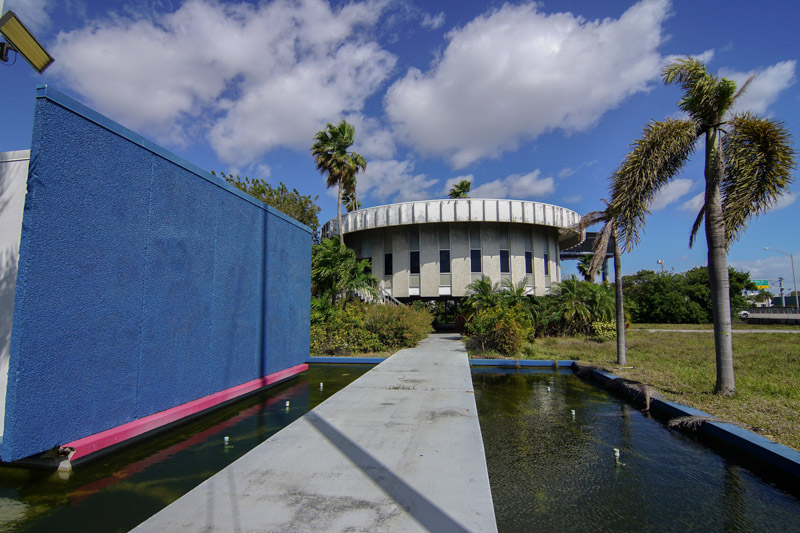Miami Pepsi Company Bottling Plant | Photo © 2021, Larry Shane
