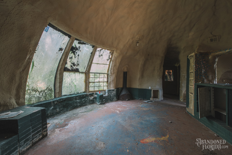 The Foam Dome Home | Photo © 2016 Bullet, www.abandonedfl.com